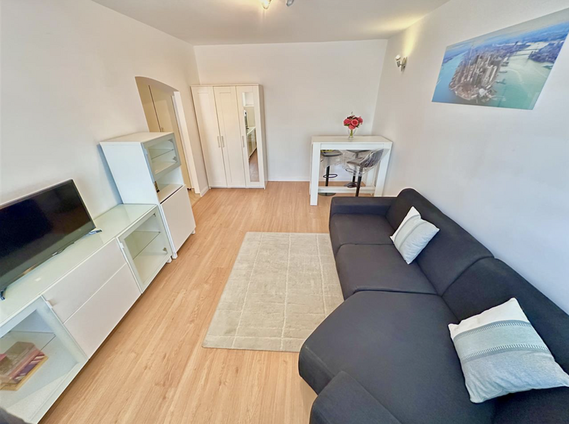 Victoriei, Titulescu